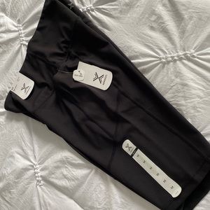 XERSION~High-Rise~Quick-Dry Fitted Bike Short~Black~Size M~NWT